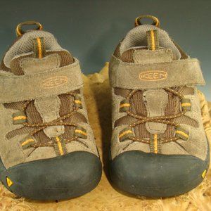 Keen Sneakers Toddler size 6